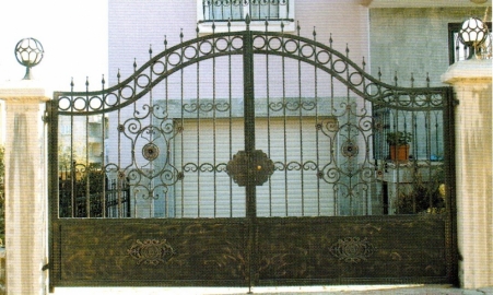 Garden gate Cahors