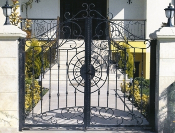 Garden gate Bayonne
